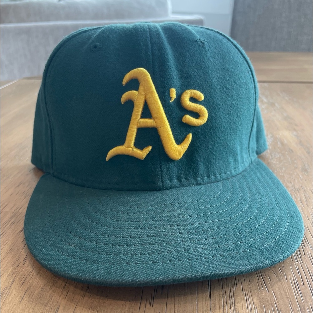 Throwback Vintage Oakland A’s Fitted Hat Size 7 1/2